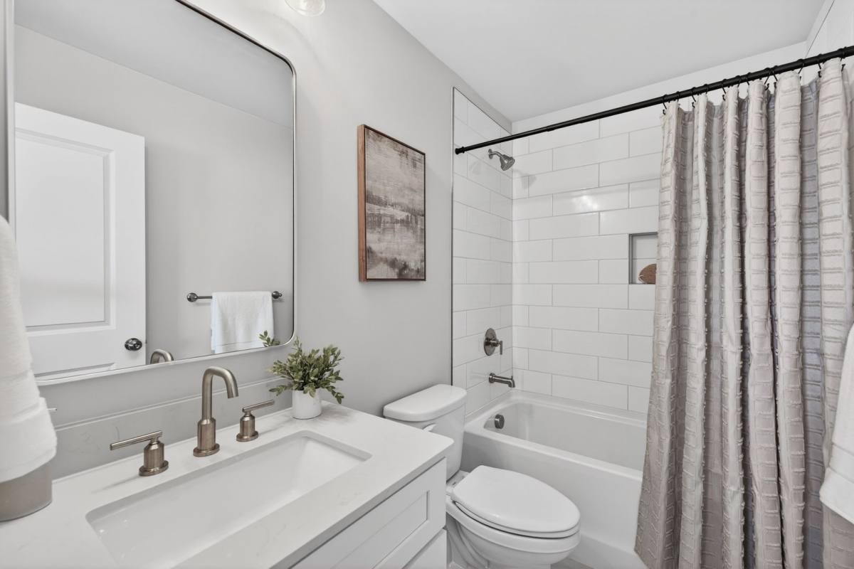 Townhouse for rent at 10317 Rozzelles Ferry Rd, Charlotte, NC 28214