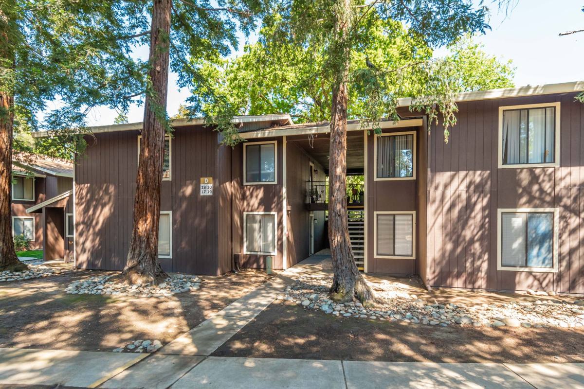 Apartment for rent at 1000 Fulton Ave, Sacramento, CA 95825