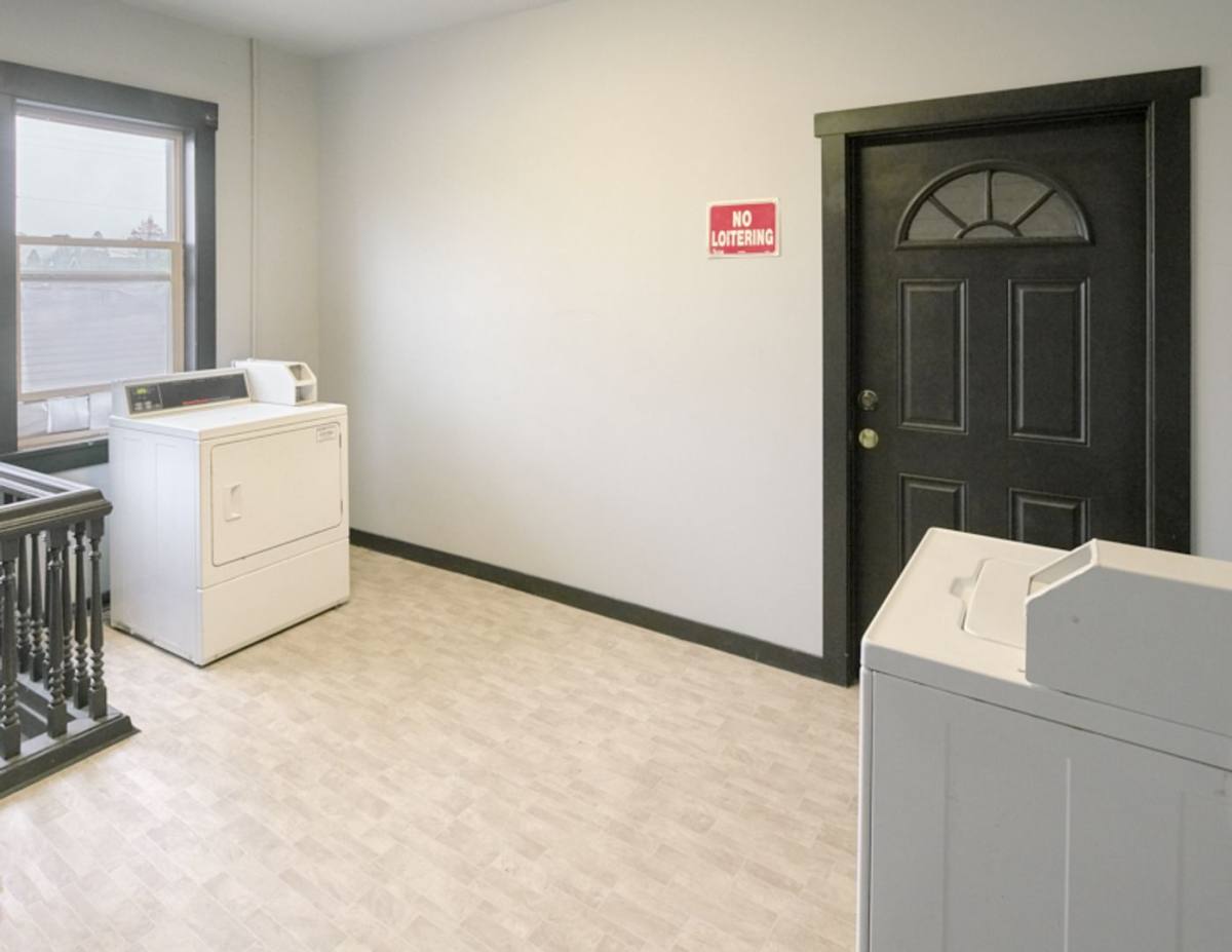 Apartment for rent at 220 W Meeker St, Kent, WA 98032