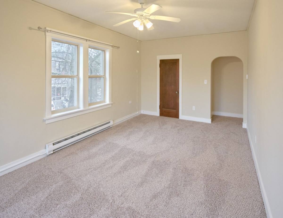 Apartment for rent at 220 W Meeker St, Kent, WA 98032