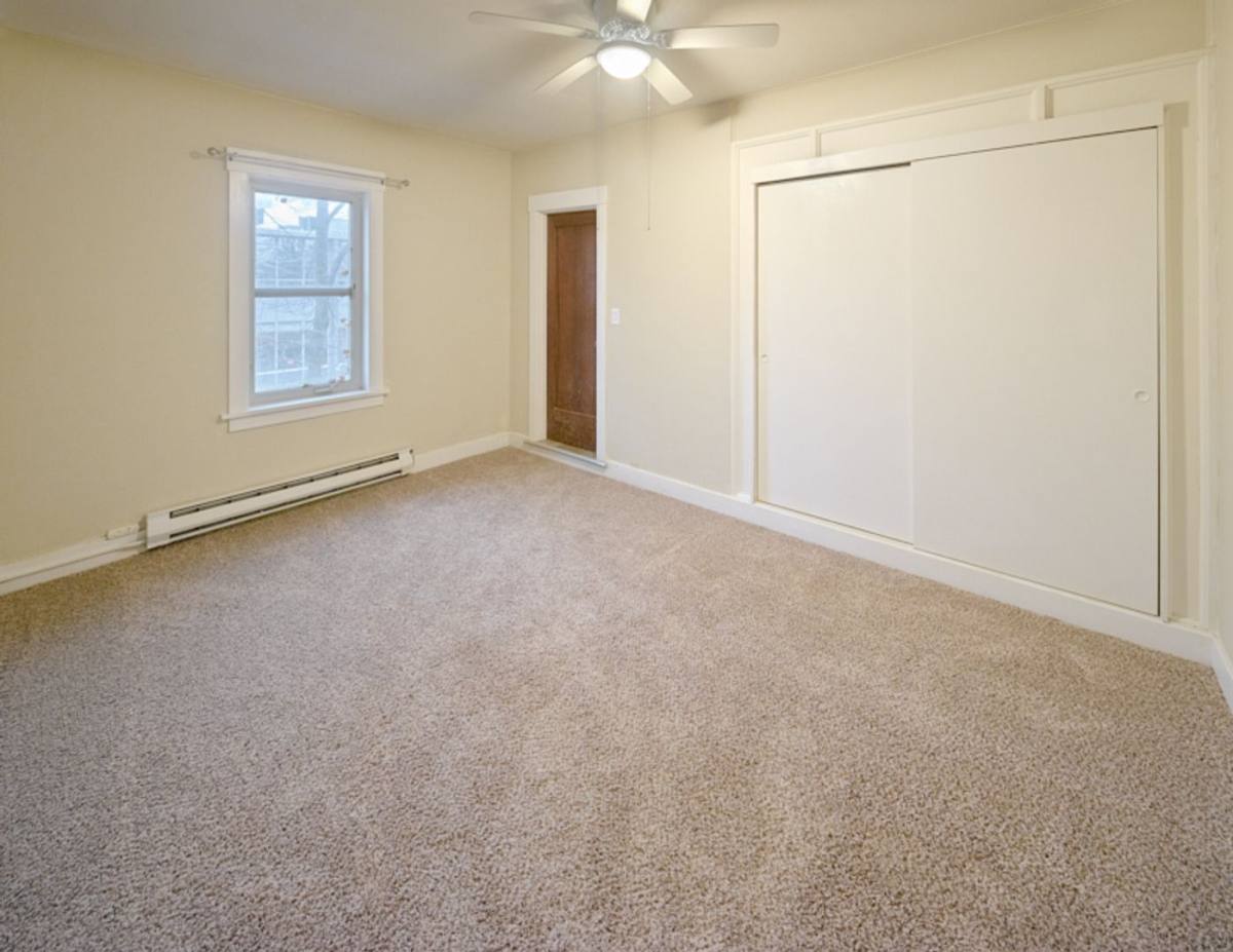 Apartment for rent at 220 W Meeker St, Kent, WA 98032