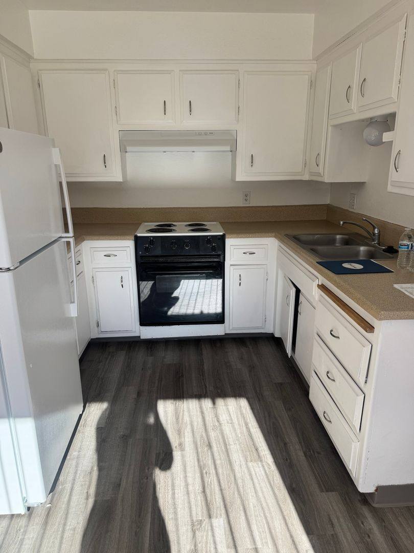 Apartment for rent at 1521 E 8th St, Davis, CA 95616