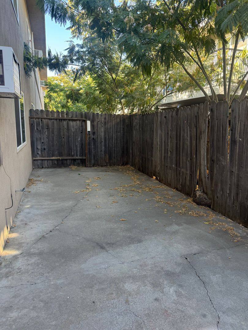 Apartment for rent at 1521 E 8th St, Davis, CA 95616