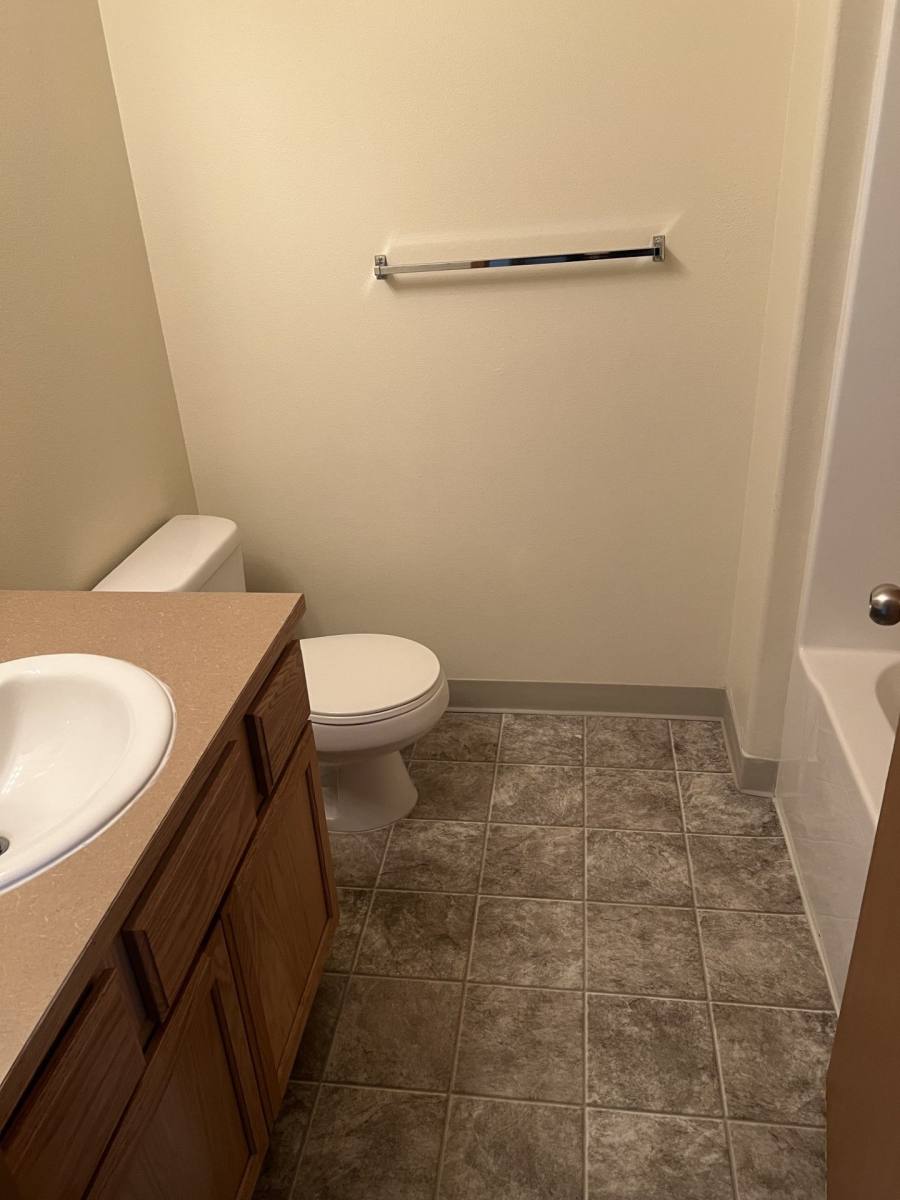 Apartment for rent at 10108 E Appleway Ave, Veradale, WA 99037