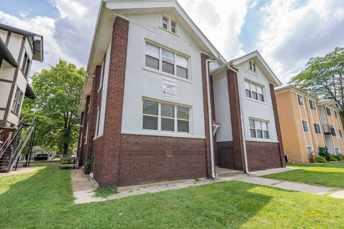 Apartment for rent at 299 E 15th Ave, Columbus, OH 43201