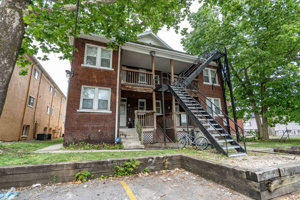 Apartment for rent at 299 E 15th Ave, Columbus, OH 43201