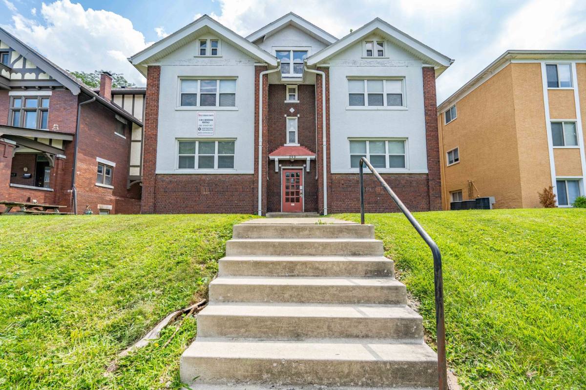 Apartment for rent at 299 E 15th Ave, Columbus, OH 43201