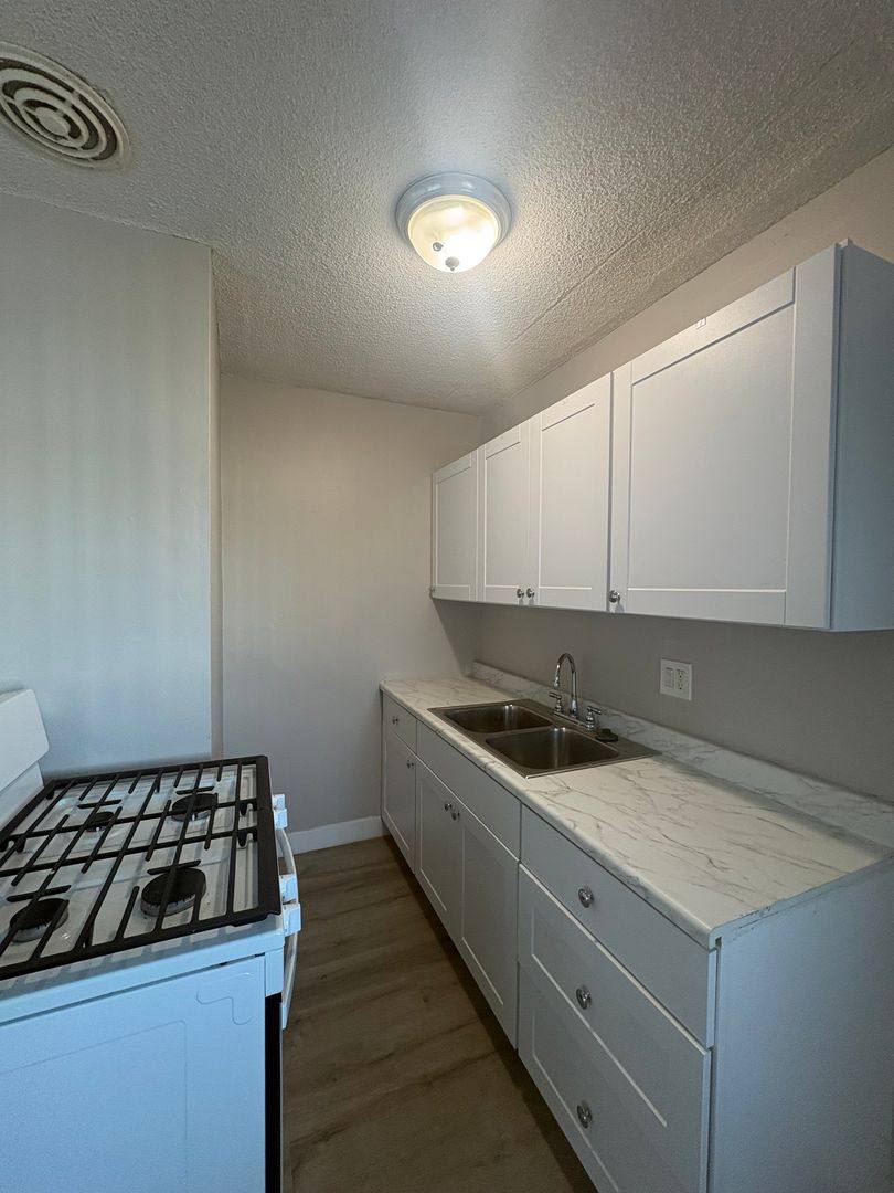 Apartment for rent at 3351 Marine Ave, Gardena, CA 90249