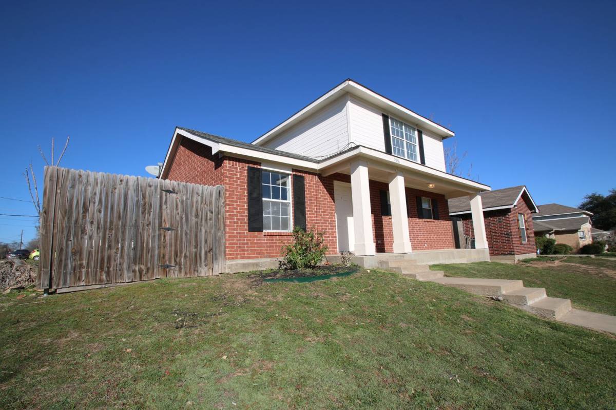 House for rent at 5036 Diaz Ave, Fort Worth, TX 76107