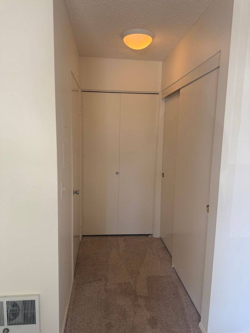 Apartment for rent at 6106 Beadnell Way, San Diego, CA 92117