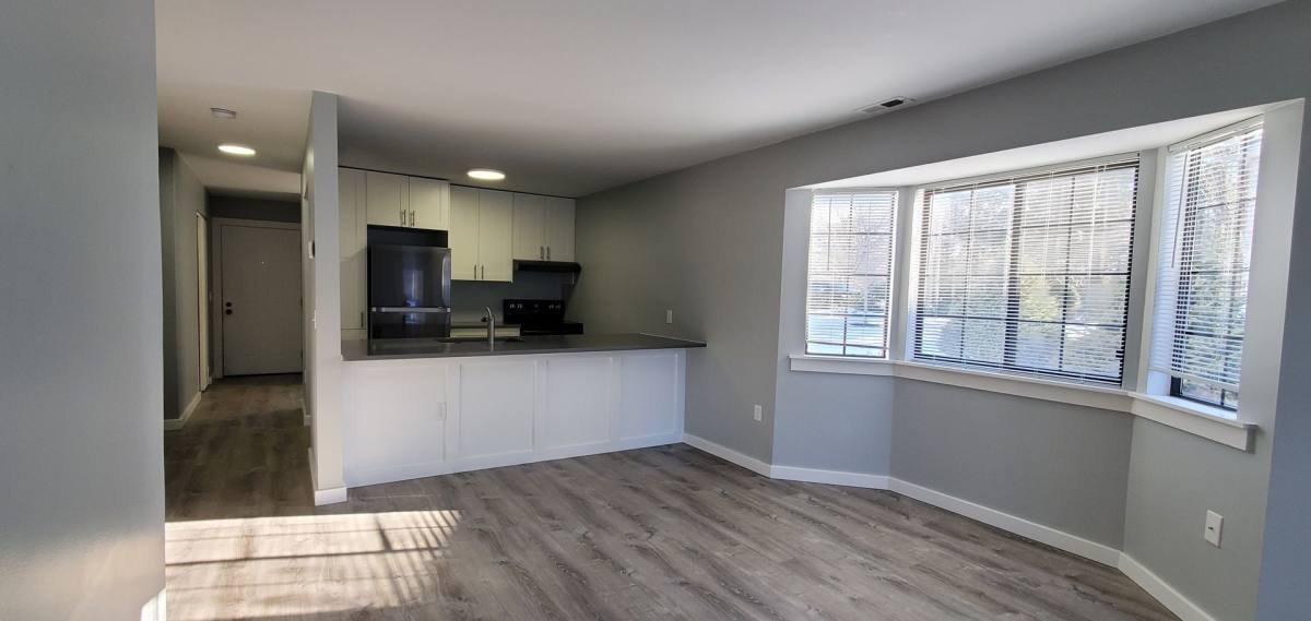 Apartment for rent at 621 Riverine Dr, Traverse City, MI 49684