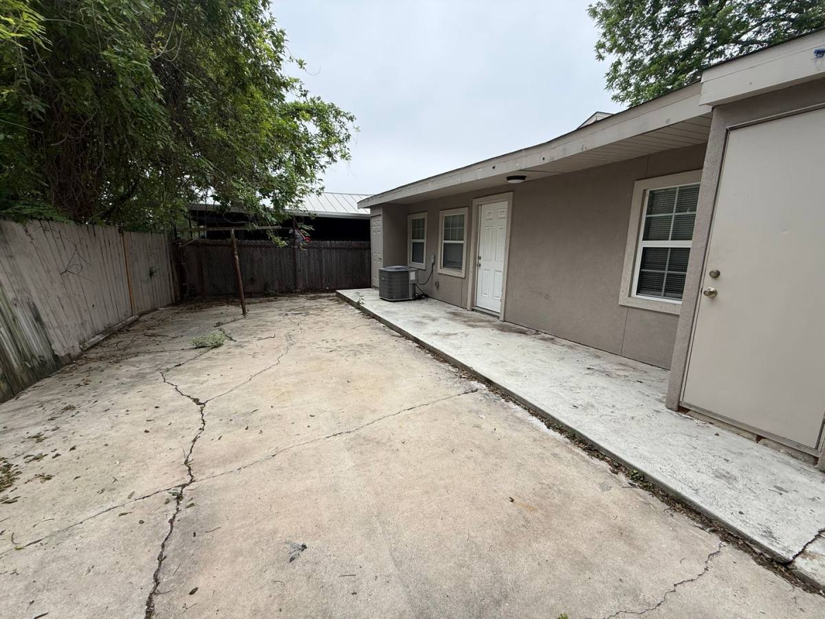 House for rent at 214 Aztec Alley, San Antonio, TX 78207