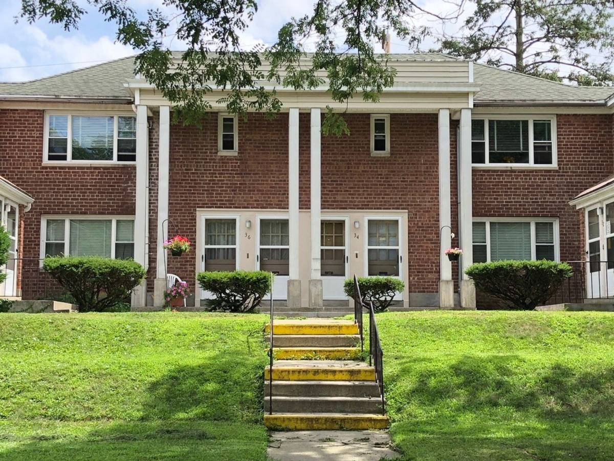 Apartment for rent at 129 Lincoln Ave, Albany, NY 12206