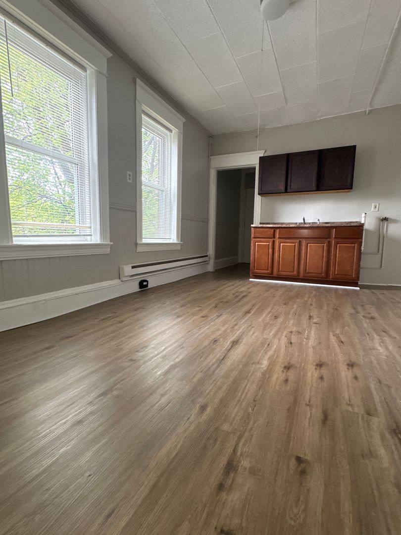 Apartment for rent at 18-22 St Jerome Ave, Holyoke, MA 01040