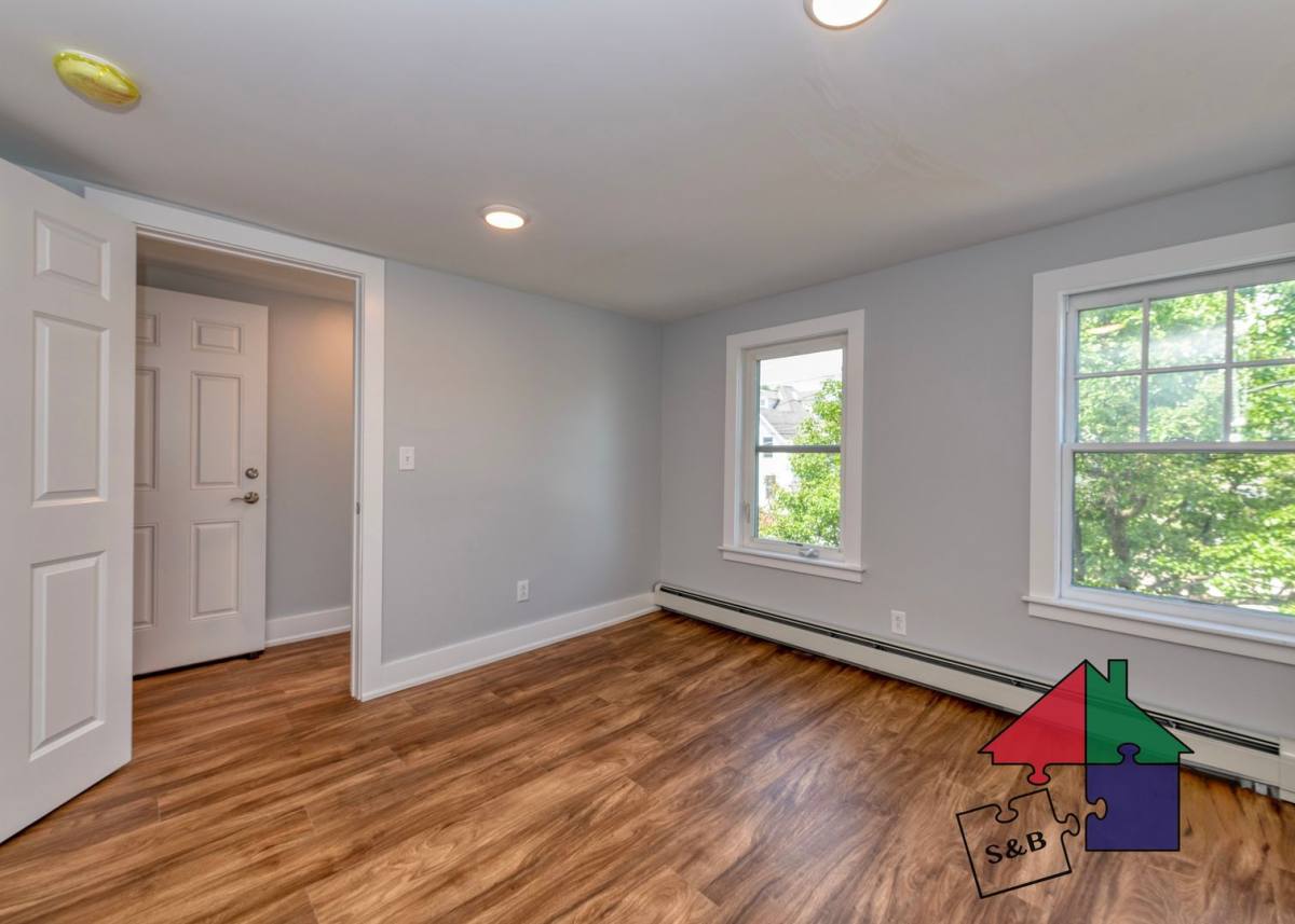 Apartment for rent at 166 N Winooski Ave, Burlington, VT 05401