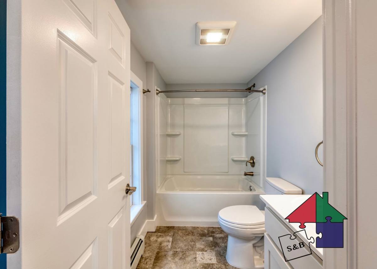 Apartment for rent at 166 N Winooski Ave, Burlington, VT 05401