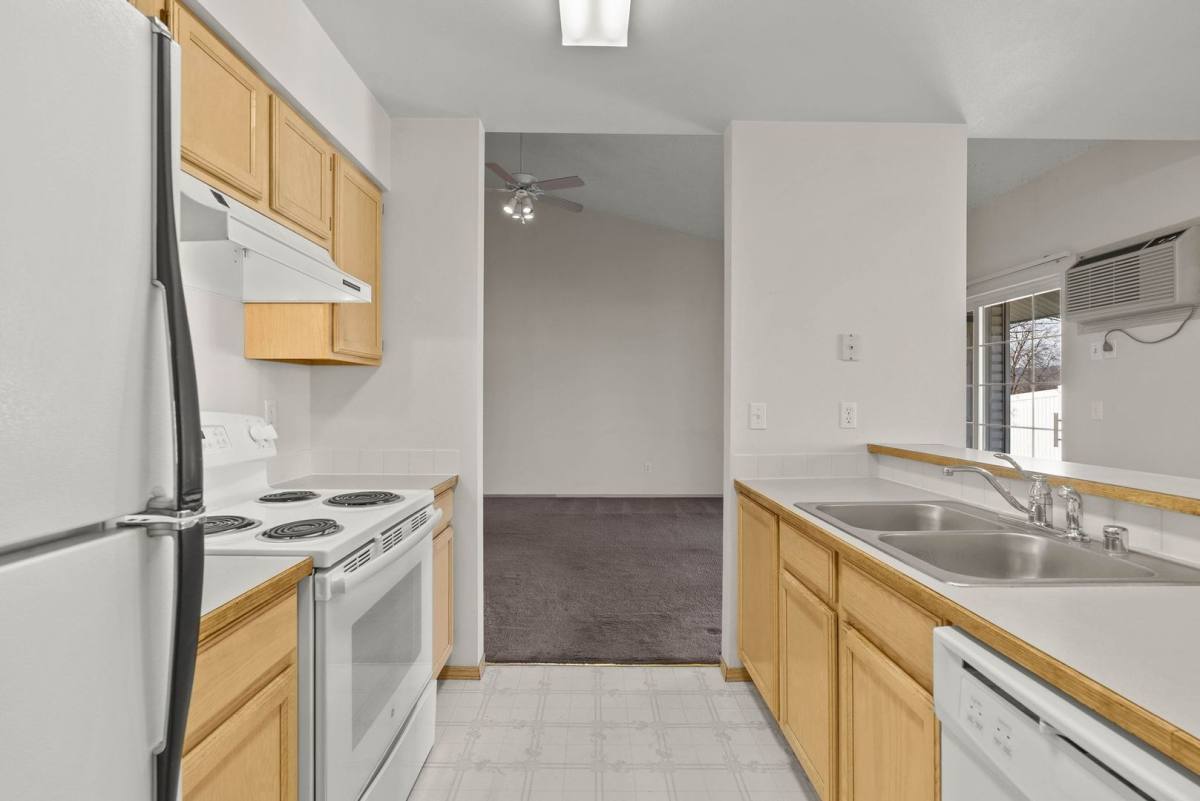 Apartment for rent at 12002 E Valleyway Ave, Spokane, WA 99206