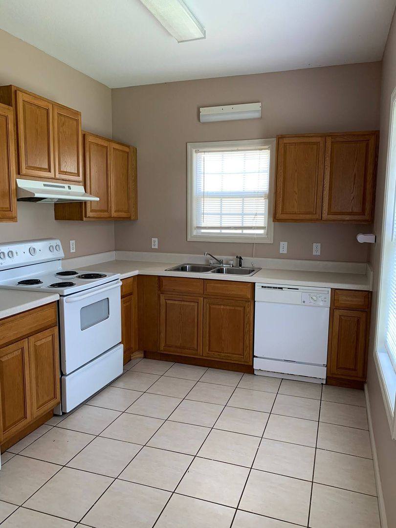 House for rent at 5431 Old Highway 41 S, Lake Park, GA 31636