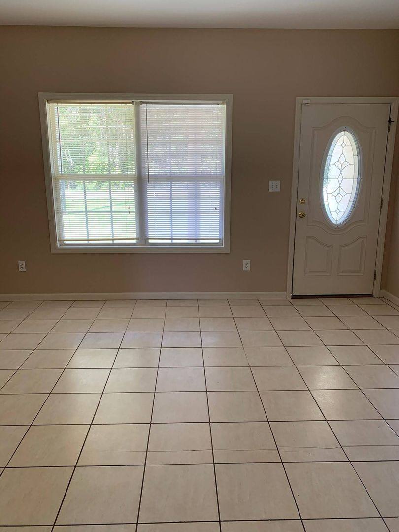 House for rent at 5431 Old Highway 41 S, Lake Park, GA 31636