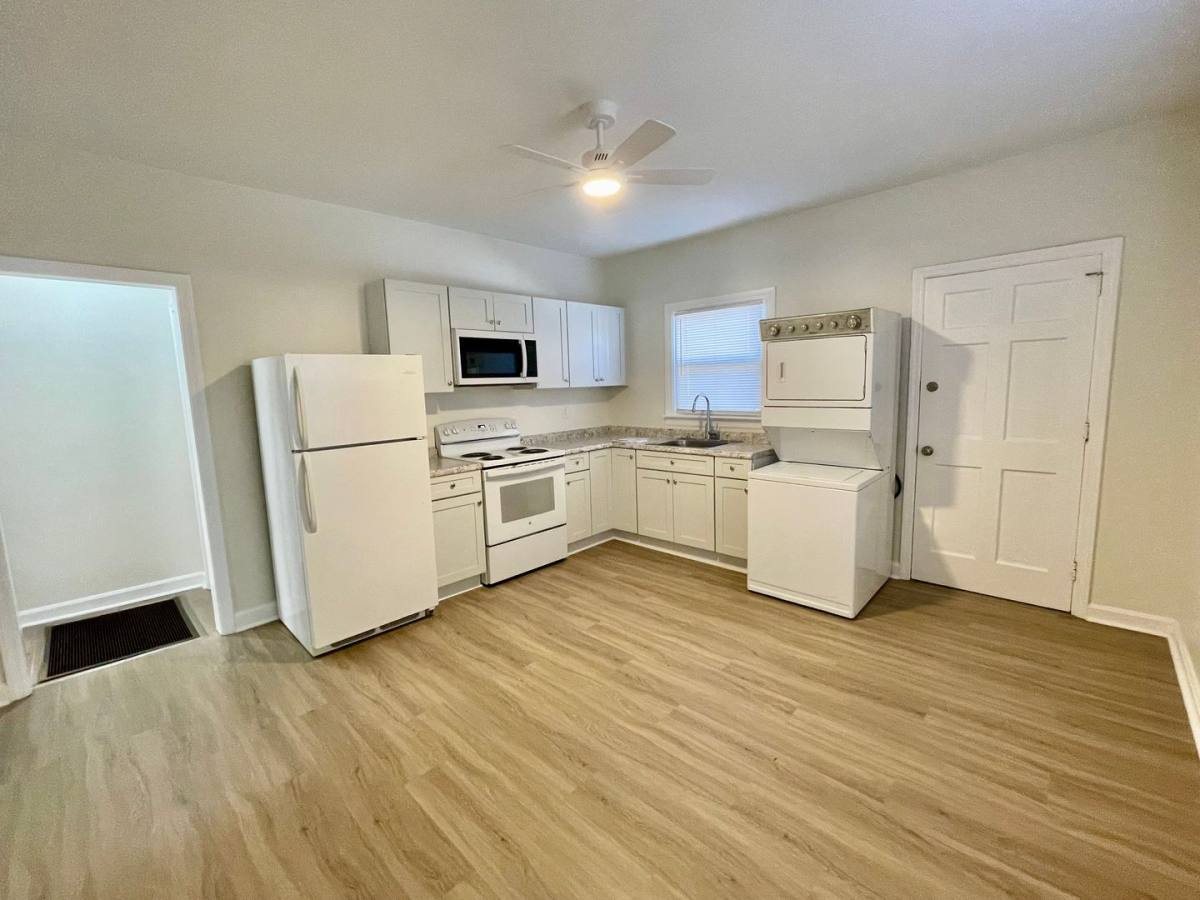 House for rent at 105 Ssummit St, Gastonia, NC 28052