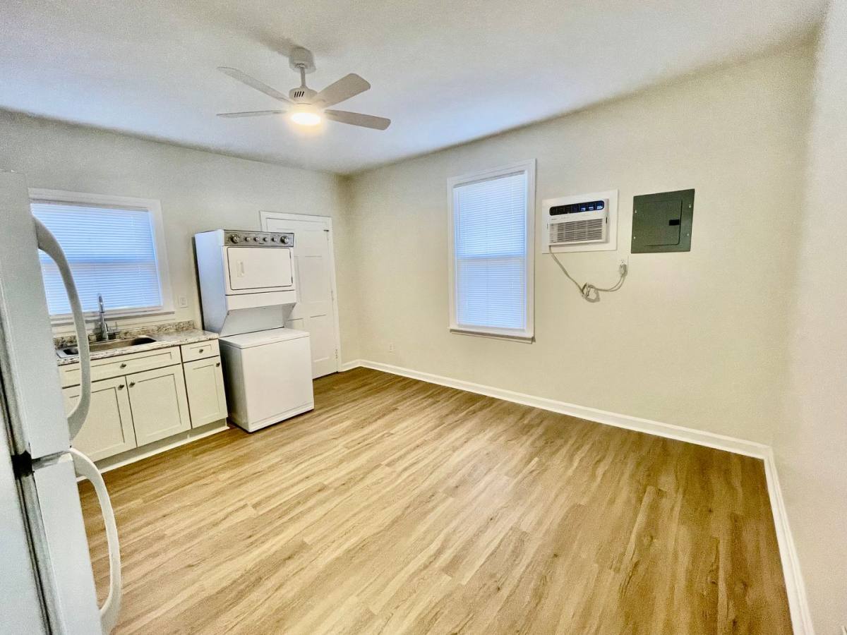 House for rent at 105 Ssummit St, Gastonia, NC 28052