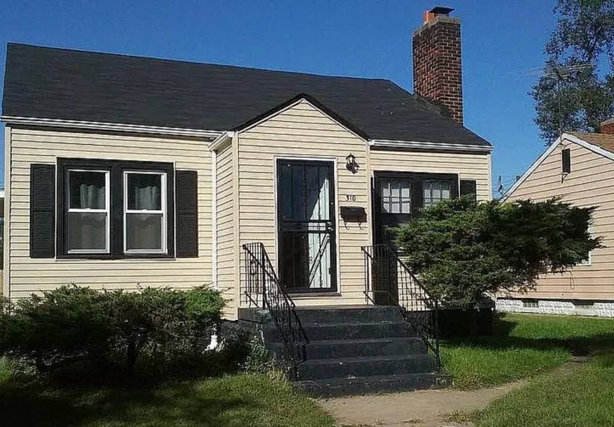 House for rent at 310 Garfield St, Gary, IN 46404