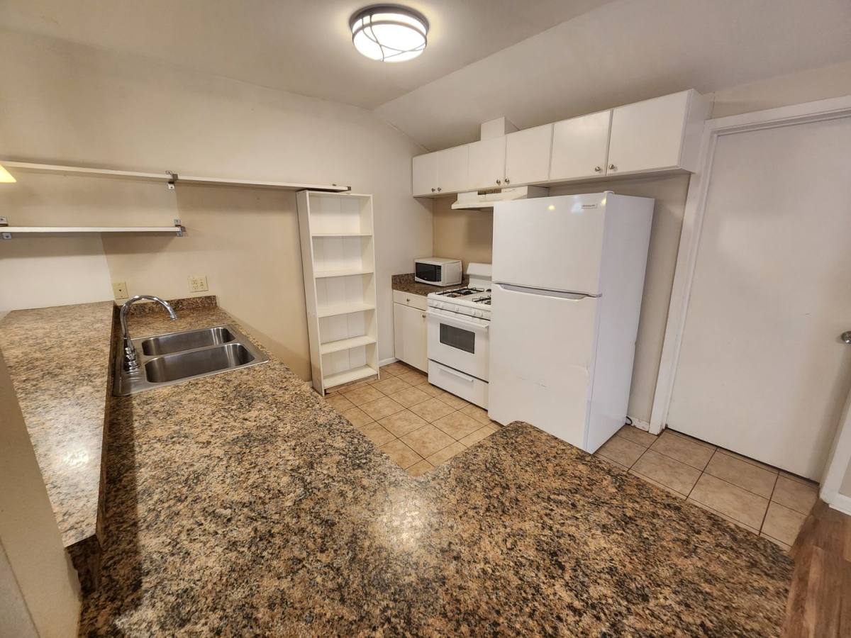 Townhouse for rent at 608 1 2 Genard St #A, Austin, TX 78751