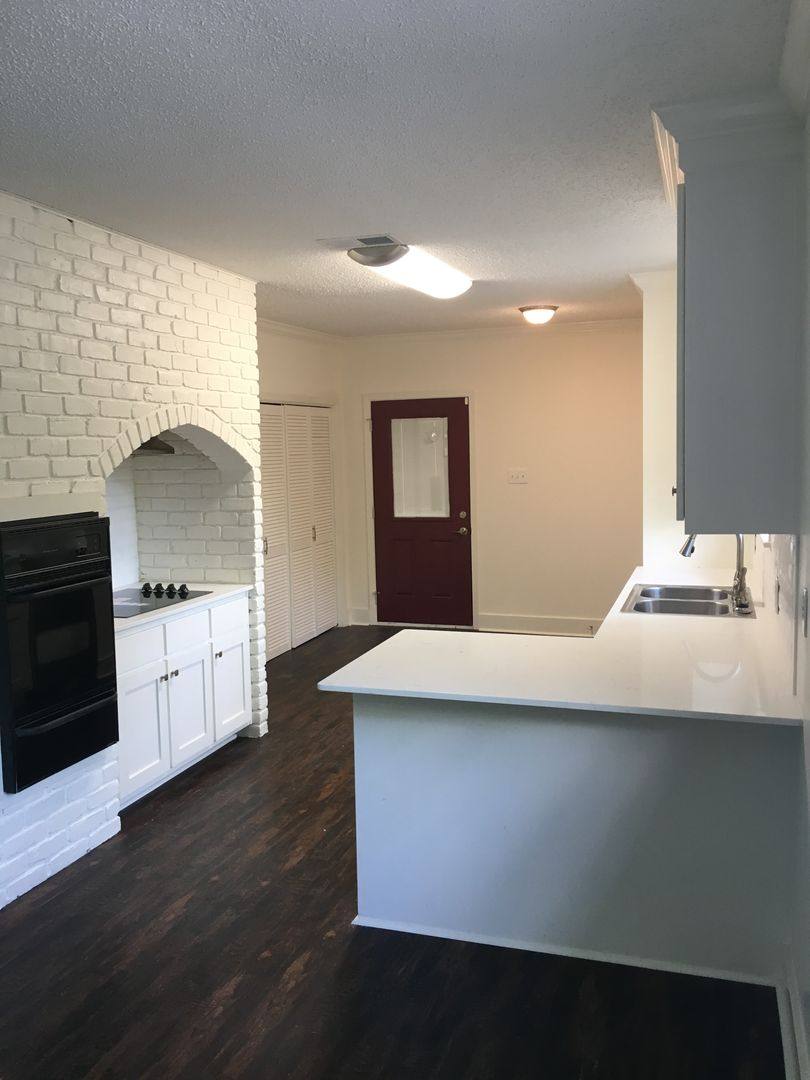 House for rent at 802 S 18th St, Baton Rouge, LA 70802
