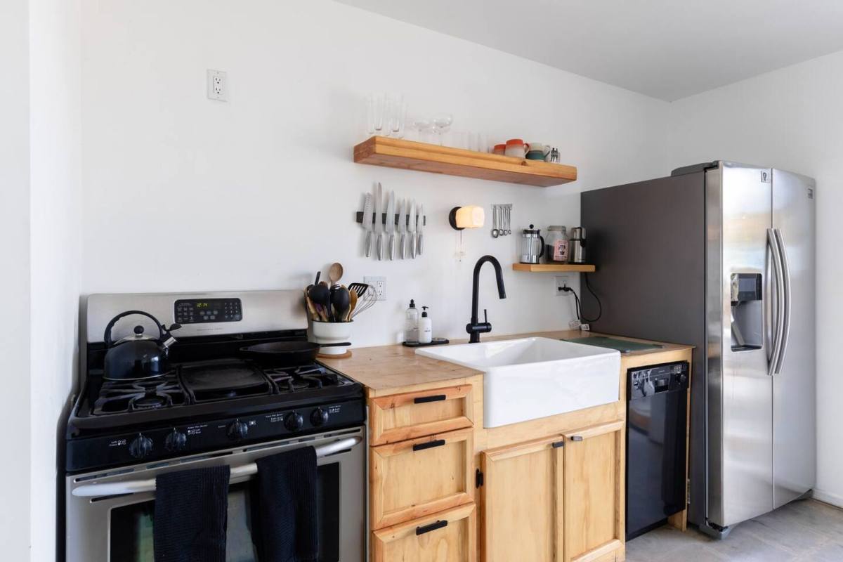 House for rent at 61814 Valley View Circle, Joshua Tree, CA 92252