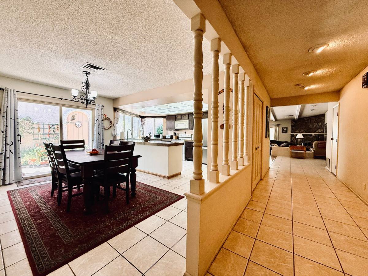 House for rent at 2212 Plaza Del Prado, Las Vegas, NV 89102