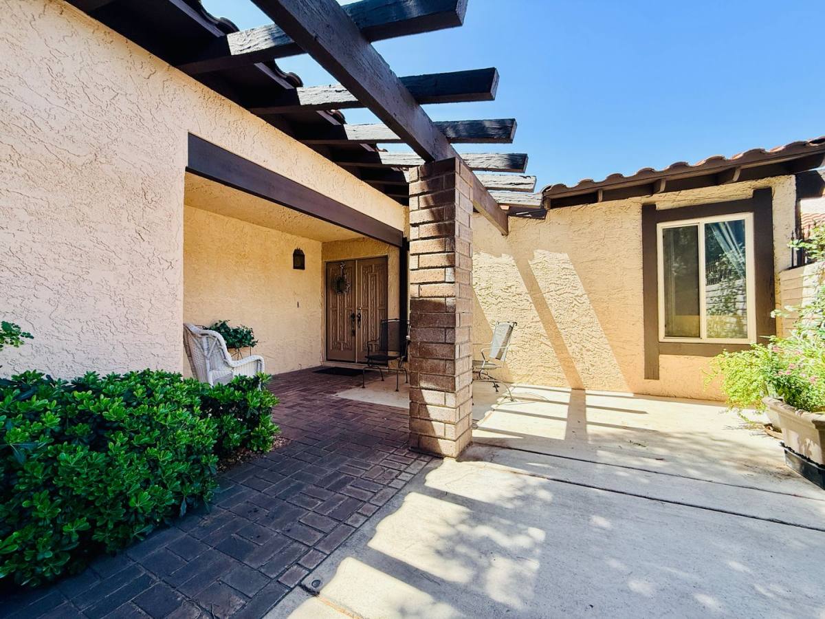 House for rent at 2212 Plaza Del Prado, Las Vegas, NV 89102