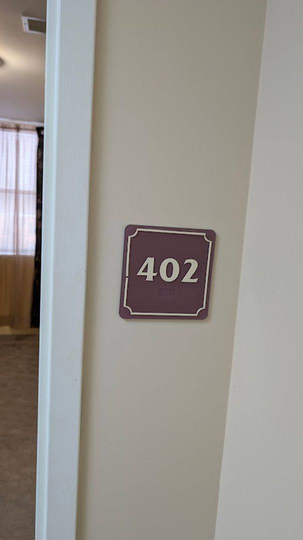 Apartment for rent at 320 E Lincoln Ave, New Castle, PA 16101