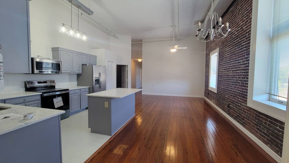 Apartment for rent at 121 W Jackson Ave, Knoxville, TN 37921