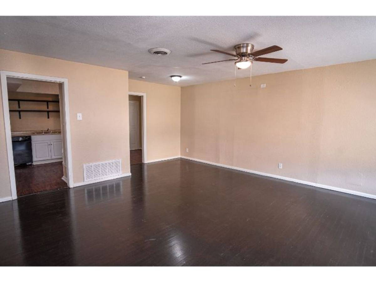 House for rent at 406 Como, San Antonio, TX 78222