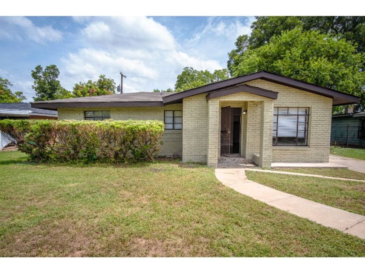 House for rent at 406 Como, San Antonio, TX 78222