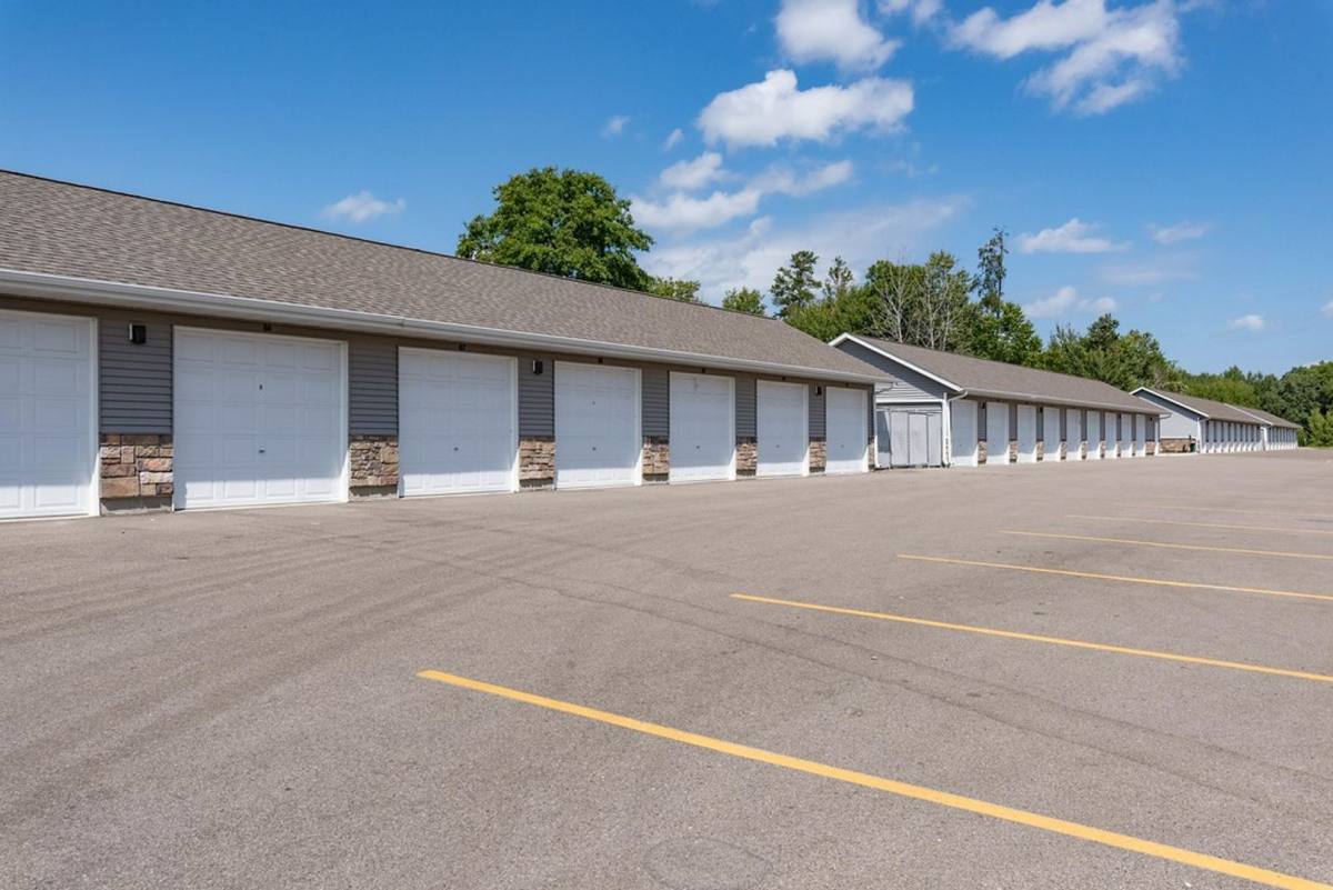 Apartment for rent at 7355 Clearwater Rd, Baxter, MN 56425