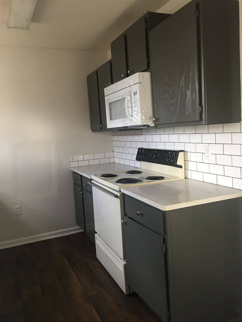 Apartment for rent at 1601 W Elm St, Athens, AL 35611