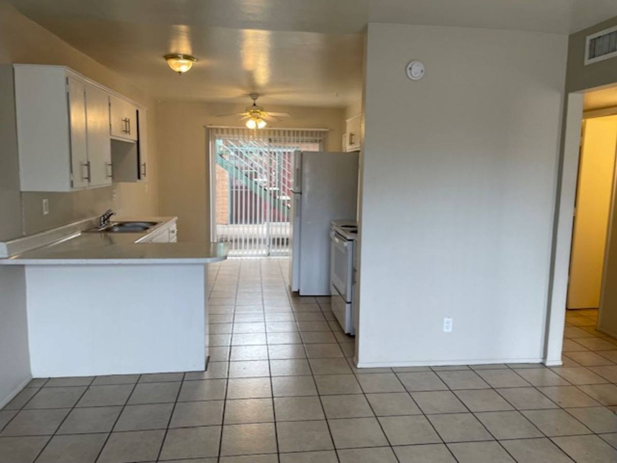 Apartment for rent at 1420 N Craycroft Rd, Tucson, AZ 85712