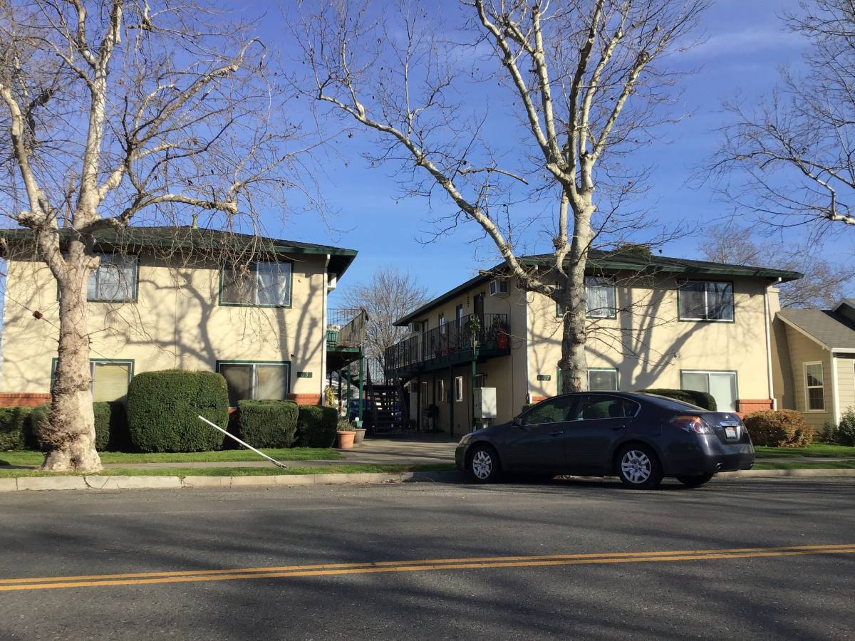 Apartment for rent at 1027 F St, Marysville, CA 95901