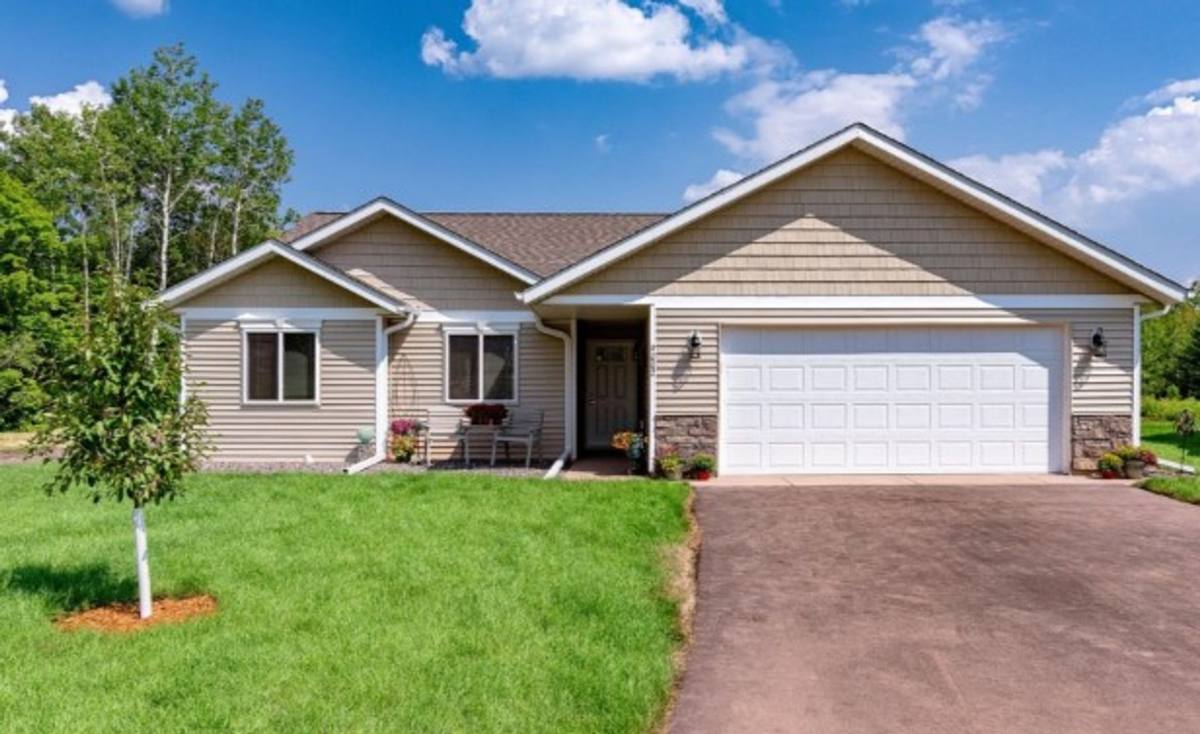 Apartment for rent at 9006 Zimmerly Ave, Duluth, MN 55808