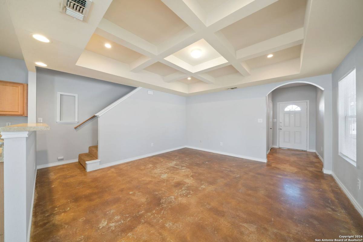 Townhouse for rent at 6410 Summit Oak, San Antonio, TX 78229