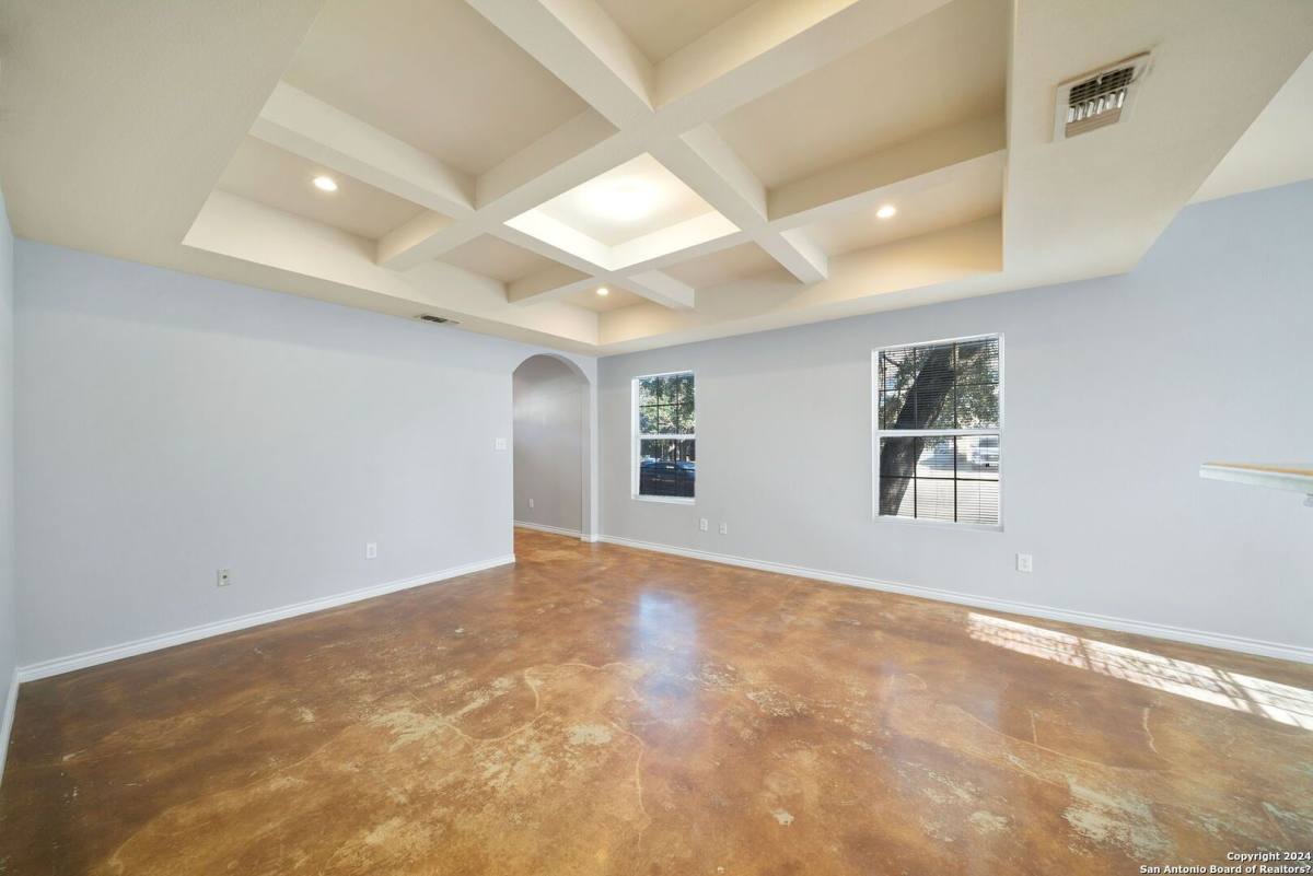 Townhouse for rent at 6410 Summit Oak, San Antonio, TX 78229