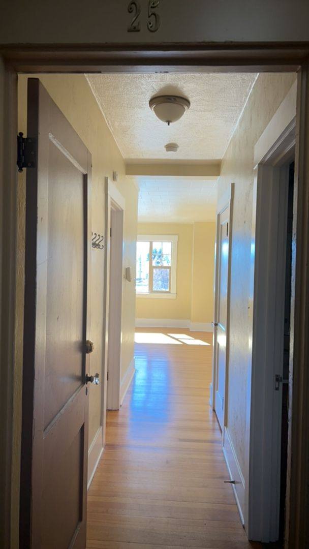 Apartment for rent at 38 N Oakdale Ave, Medford, OR 97501