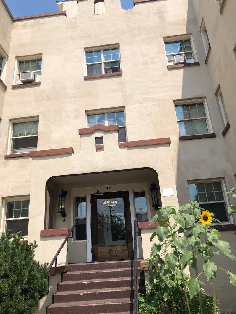 Apartment for rent at 38 N Oakdale Ave, Medford, OR 97501