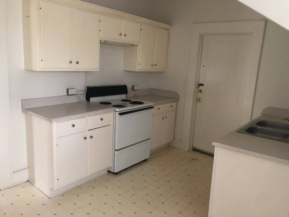 Apartment for rent at 106 N Houston St #6, Athens, AL 35611