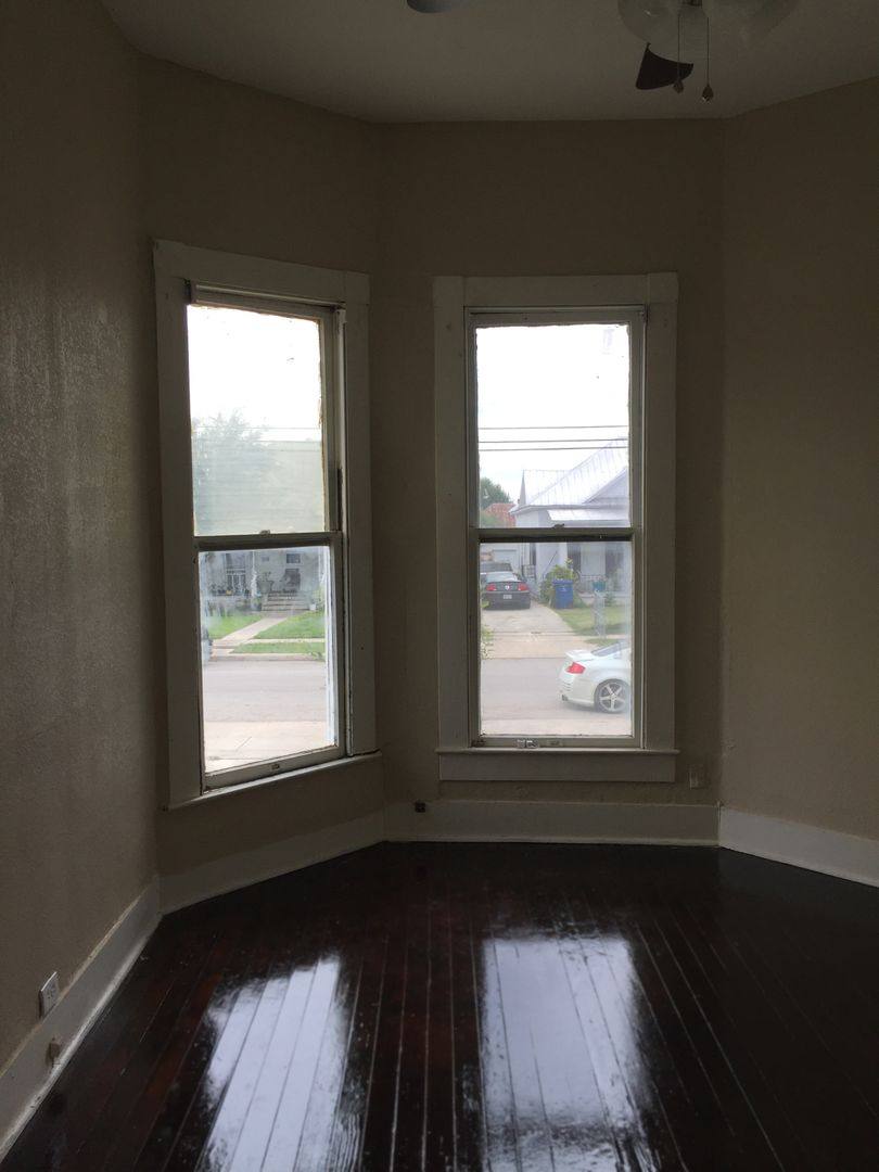 House for rent at 1018 Olive St, San Antonio, TX 78202