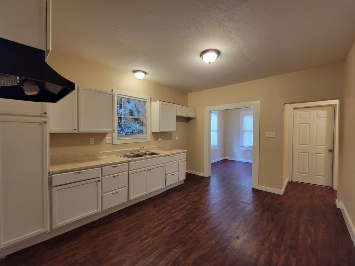 House for rent at 1111 Gibbs, San Antonio, TX 78202