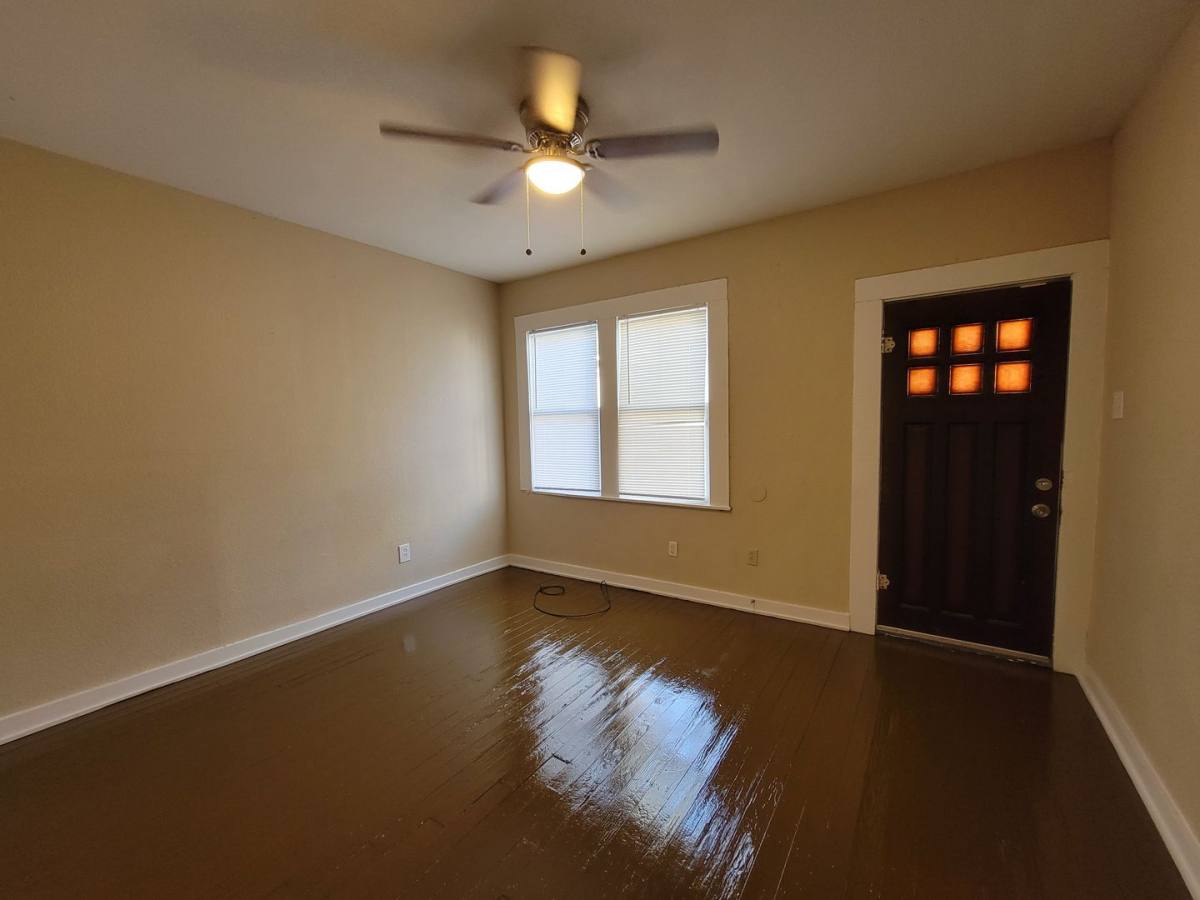 House for rent at 1111 Gibbs, San Antonio, TX 78202
