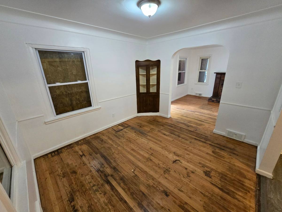 House for rent at 11620 Rossiter St, Detroit, MI 48224