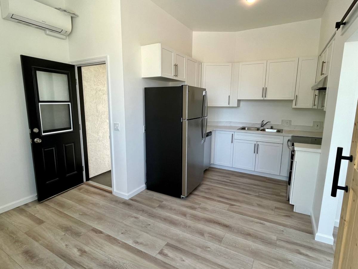 Apartment for rent at 4118 Adams Ave #8, San Diego, CA 92116